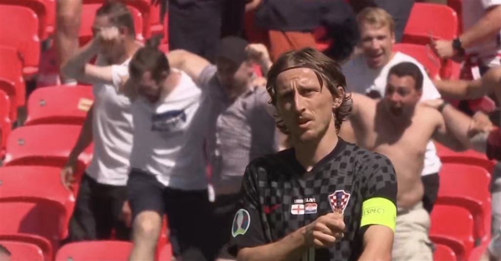 它满足了人 它满足了人