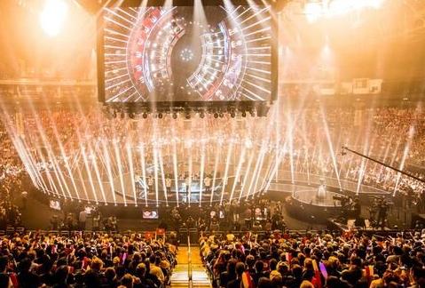 带动整体进 带动整体进